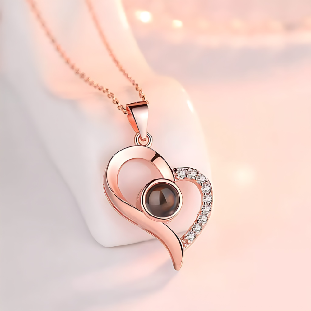 Ogrlica Volim te na 100 jezika - rs-mangoshop.com