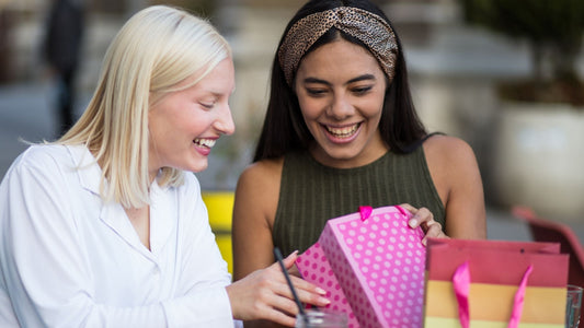 Pokloni za drugaricu - Pokažite joj koliko vam znači