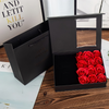 Poklon kutija sa ružama i ogrlicom ljubavi - savršen poklon za dan zaljubljenih