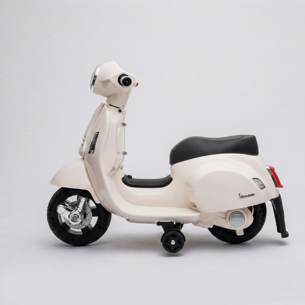 Vespa skuter bela