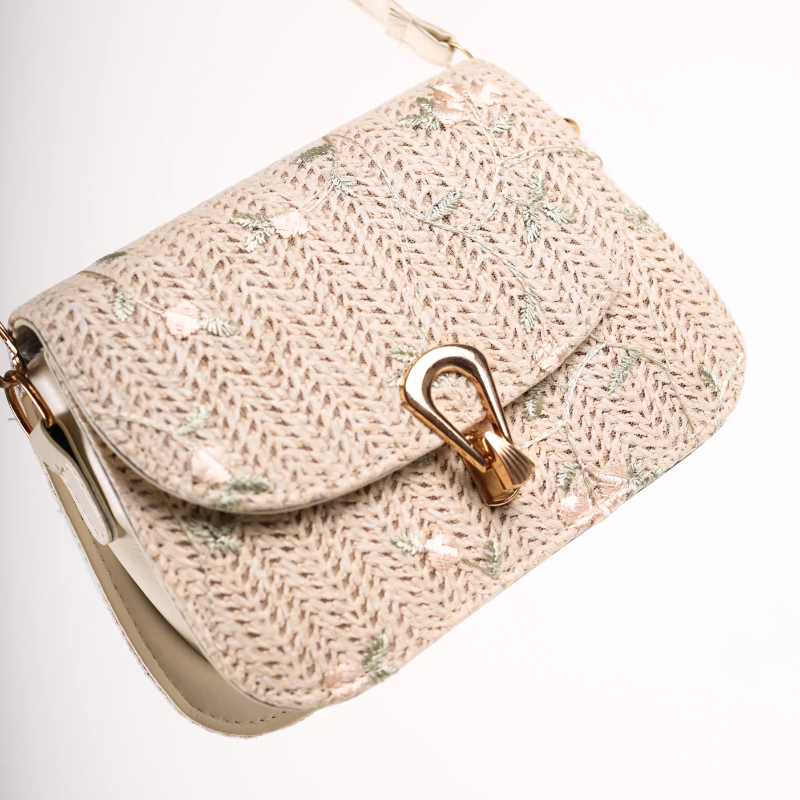 Bela pletena cvetna torbica KA020 - rs-mangoshop.com
