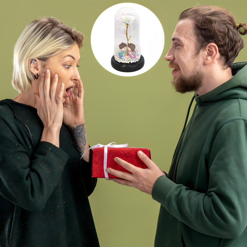 Galaxy ruza u staklenom zvonu sa LED svetlom i figuricama - rs-mangoshop.com