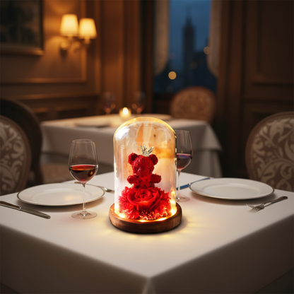 Meda i ruža u staklenom zvonu sa LED svetlom